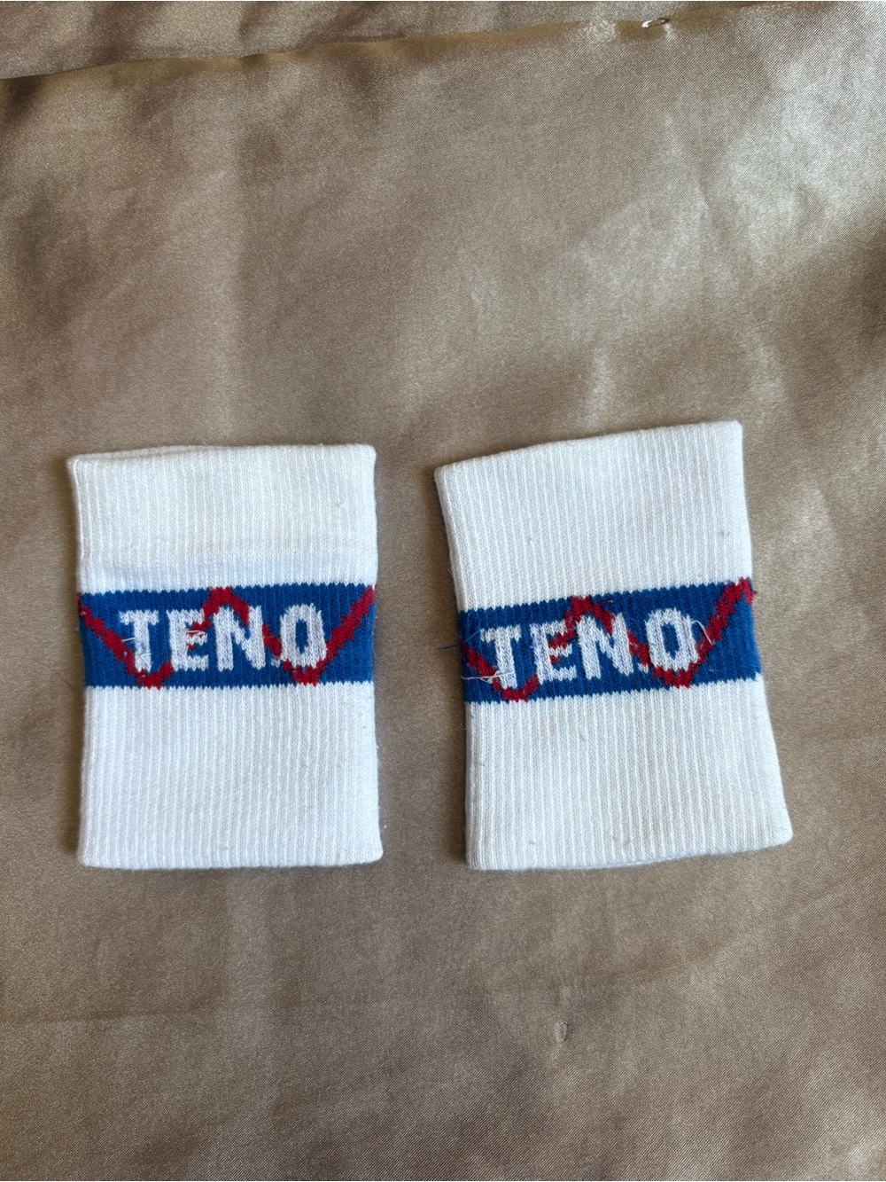 TEN-O gymnast wrist bands